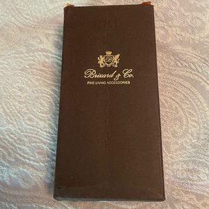 Brizard and co cigar holder